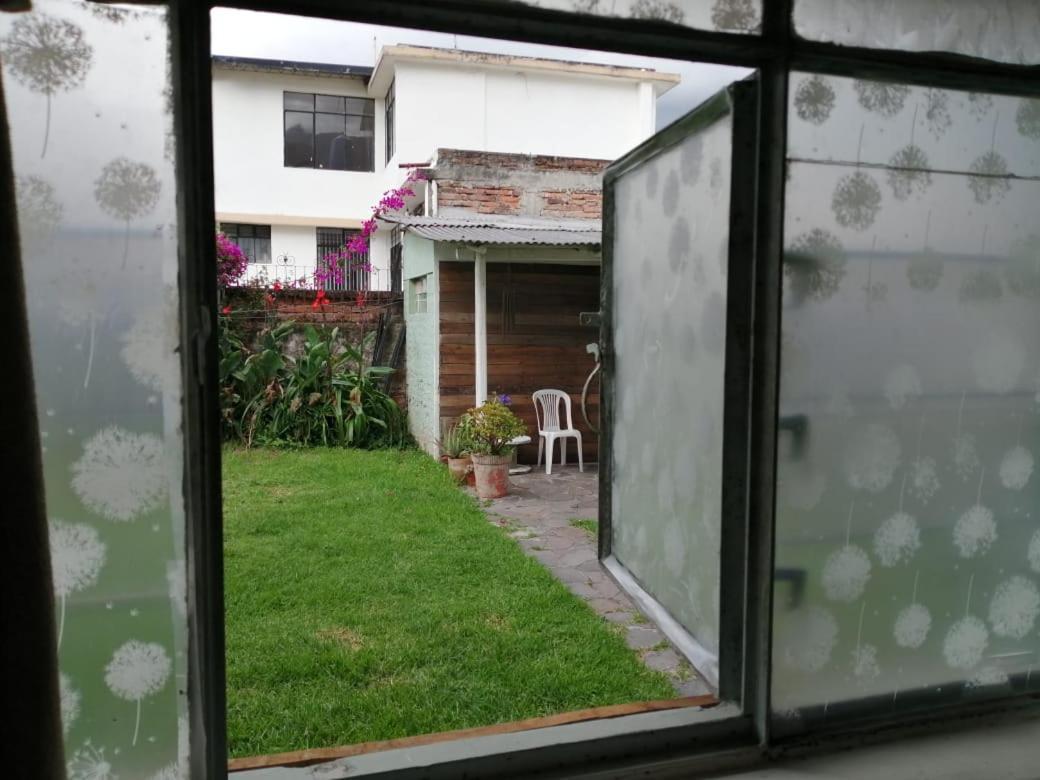 Mini Suites En El Mejor Sector De La Ciudad กีโต ภายนอก รูปภาพ